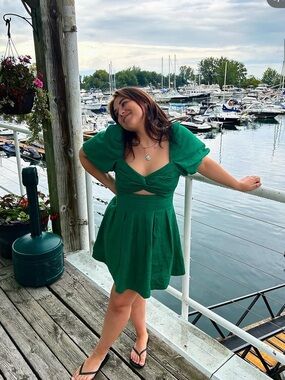 green puff sleeve dress